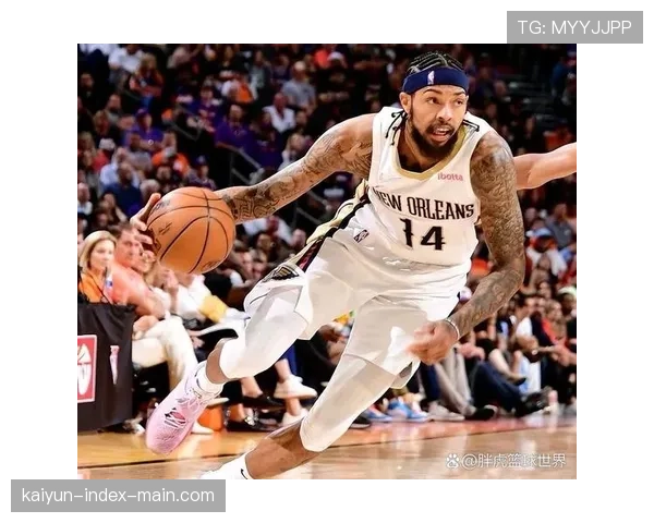 斯波尔斯特拉第三节启用希罗主攻 单节得分拉开分差 斯波尔斯特拉第三节启用希罗主攻 单节得分拉开分差